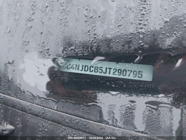 3C4NJDCB5JT290795 Jeep Compass Limited 4x4