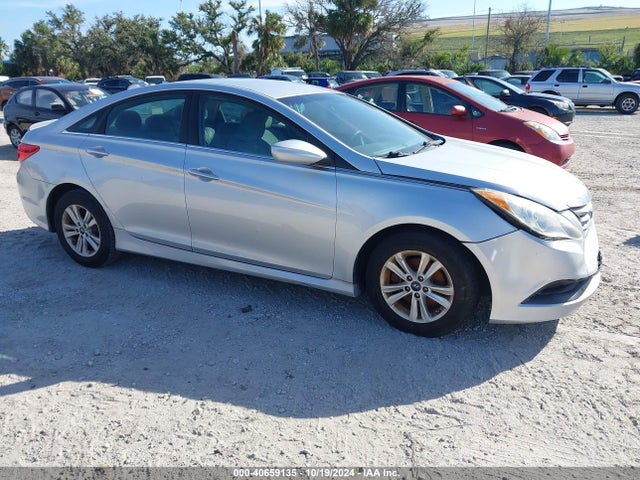 Hyundai SONATA GLS 2014 5NPEB4AC2EH890060 Image 1