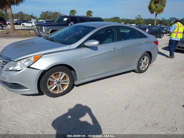 Hyundai SONATA GLS 2014 5NPEB4AC2EH890060 Image 2