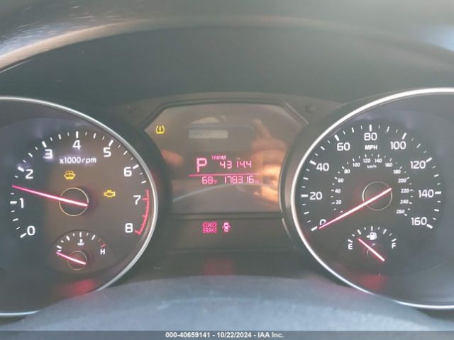 KNDMB5C18F6060417 KIA SEDONA LX
