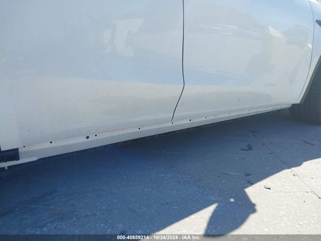 Tesla Model Y 2022 7SAYGDEFXNF326323 Image 31