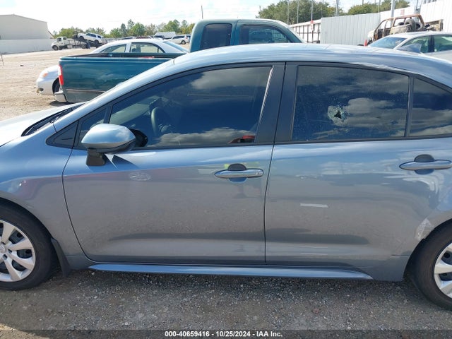 Toyota COROLLA LE 2022 JTDEPMAE3N3028111 Image 14