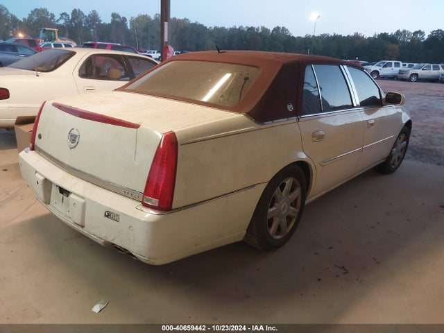 2007 CADILLAC DTS 1G6KD57YX7U204560 Photo 3