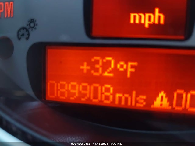 2010 MINI COOPER WMWMF3C53ATZ26799 Photo 6