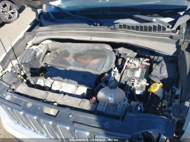 ZACCJBBT5FPB39539 Jeep Renegade Latitude