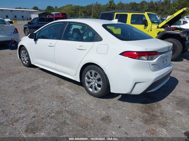 Toyota COROLLA LE 2020 5YFEPRAE1LP025726 Image 3