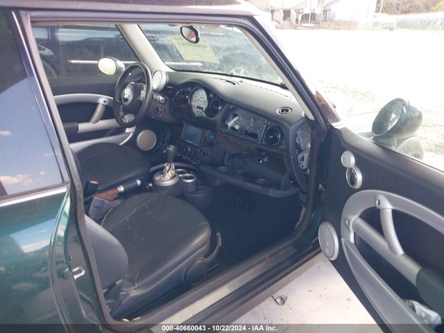 2003 MINI COOPER WMWRC33463TE15616 Photo 4