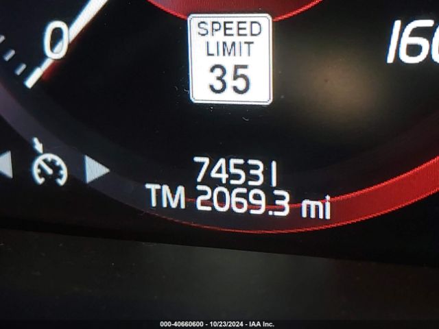 7JRA22TK5LG060571 Volvo S60 T6 Momentum