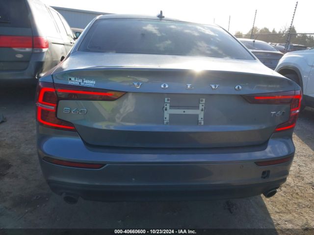 7JRA22TK5LG060571 Volvo S60 T6 Momentum