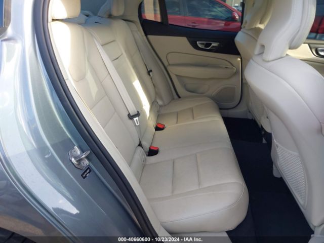 7JRA22TK5LG060571 Volvo S60 T6 Momentum