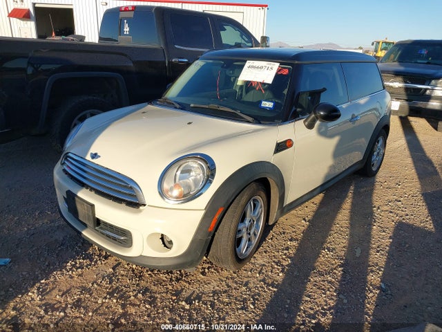 2013 MINI CLUBMAN WMWZF3C5XDT490429 Photo 1