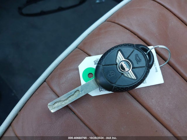 2008 MINI COOPER S WMWRH33598TL96722 Photo 10