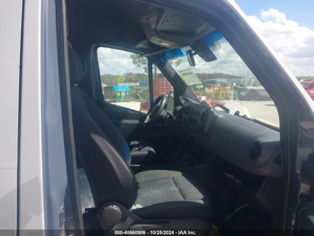 WD4PF0CD4KP047088 Mercedes-Benz Sprinter 2500 High Roof V6/standard Roof V6
