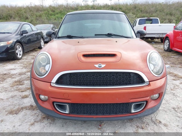 2011 MINI COOPER S WMWSV3C58BTY20361 Photo 5