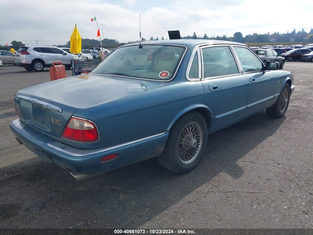 1998 JAGUAR XJ8 SAJHX1241WC826501 Photo 3