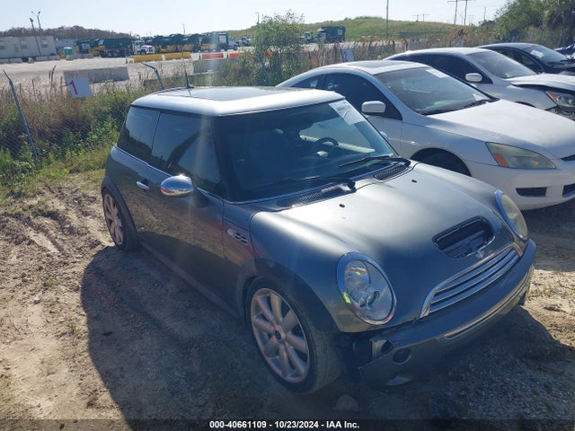 2006 MINI COOPER S WMWRE33566TJ37997 Photo 0