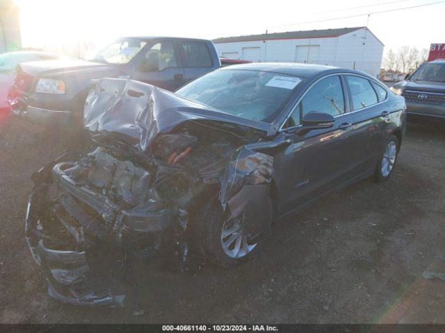 3FA6P0MU2KR196745 Ford Fusion Hybrid Sel