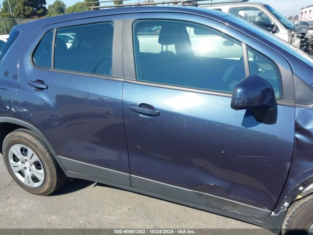 3GNCJKSB4JL171141 Chevrolet TRAX LS