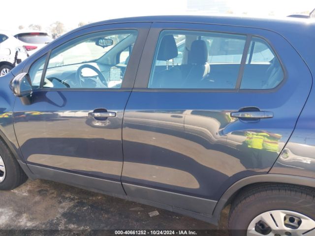 3GNCJKSB4JL171141 Chevrolet TRAX LS