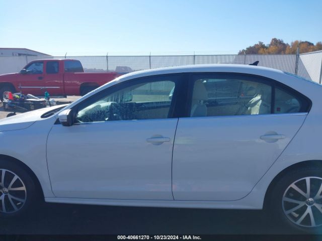 3VWDB7AJ8HM363227 Volkswagen Jetta 1.4t Se
