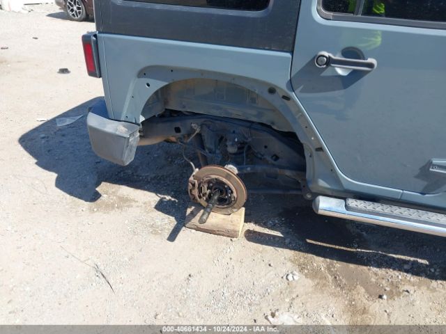 1C4BJWDG8FL523550 Jeep Wrangler Unlimited Sport