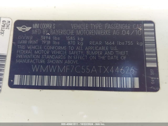 2010 MINI COOPER S WMWMF7C55ATX44626 Photo 8