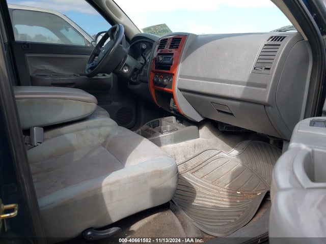 2005 Dodge Dakota Slt მანქანა იყიდება აუქციონზე, vin: 1D7HE48N35S205583, აუქციონის ნომერი: 40661582