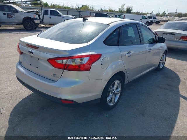 Ford FOCUS SE 2014 1FADP3F22EL288042 Image 4