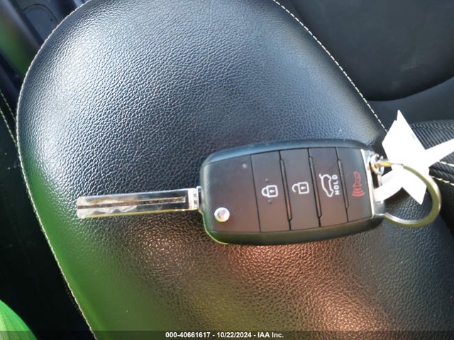 KIA SOUL + 2015 KNDJP3A5XF7786661 Image 11