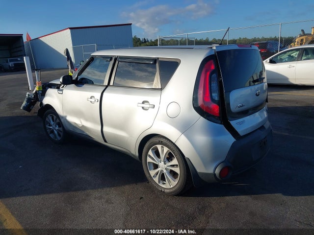 KIA SOUL + 2015 KNDJP3A5XF7786661 Image 3