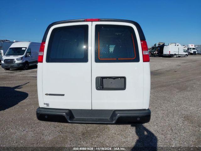 1GCWGAF73N1155904 Chevrolet Express Cargo Rwd 2500 Regular Wheelbase Wt