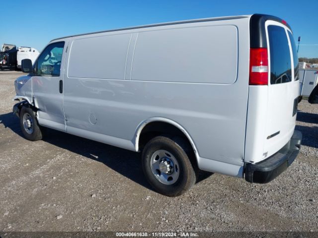 1GCWGAF73N1155904 Chevrolet Express Cargo Rwd 2500 Regular Wheelbase Wt