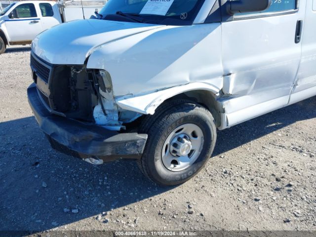 1GCWGAF73N1155904 Chevrolet Express Cargo Rwd 2500 Regular Wheelbase Wt
