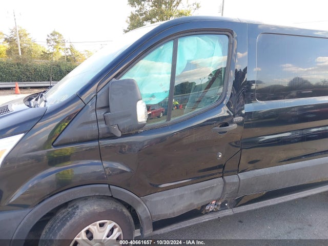 Ford Transit-150 2019 1FTYE1YM9KKA78236 Image 6
