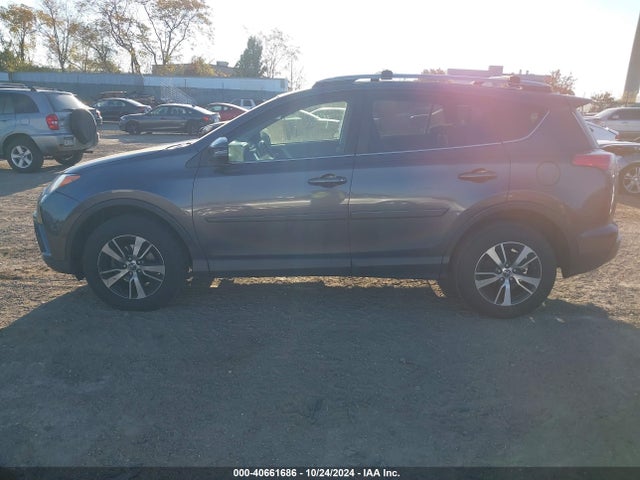 Toyota Rav4 Xle 2017 JTMWFREV4HJ709117 Image 14