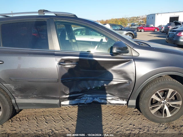Toyota Rav4 Xle 2017 JTMWFREV4HJ709117 Image 6