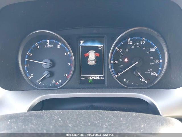Toyota Rav4 Xle 2017 JTMWFREV4HJ709117 Image 7