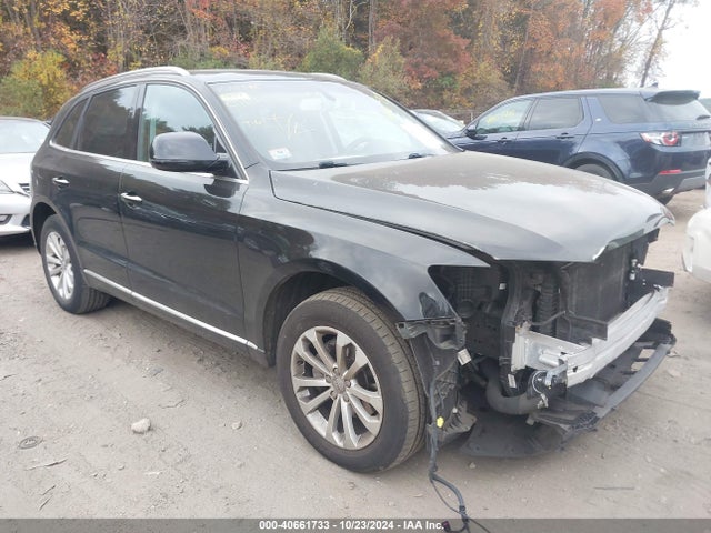 Audi Q5 2.0t Premium 2017 WA1C2AFP4HA006563 Image 1