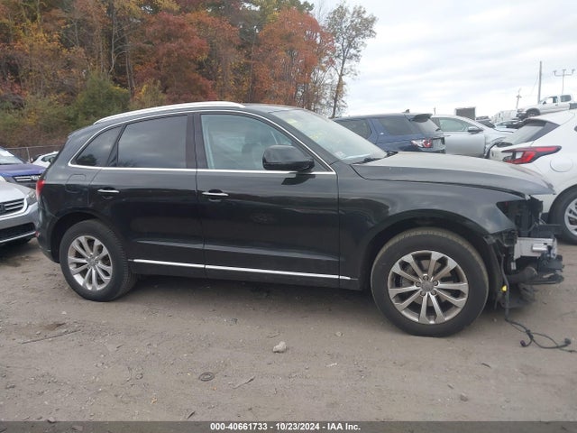 Audi Q5 2.0t Premium 2017 WA1C2AFP4HA006563 Image 14