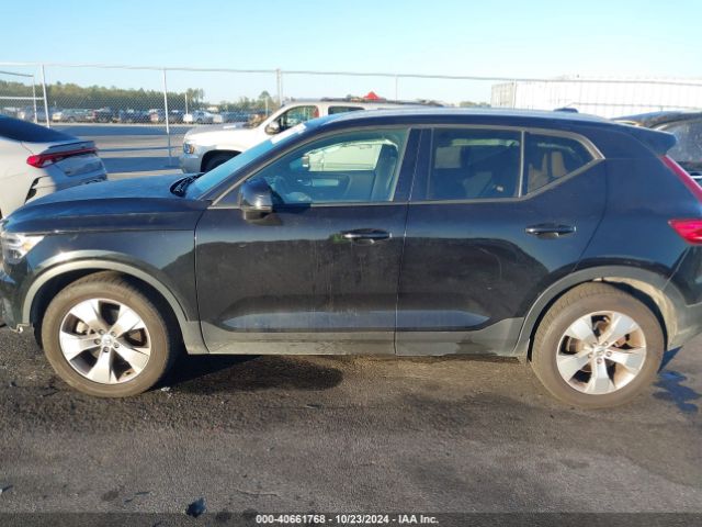 YV4AC2HK5L2317419 Volvo Xc40 T4 Momentum