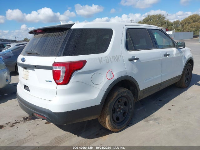 Ford Utility Police Interceptor 2017 1FM5K8AR2HGB55532 Image 4