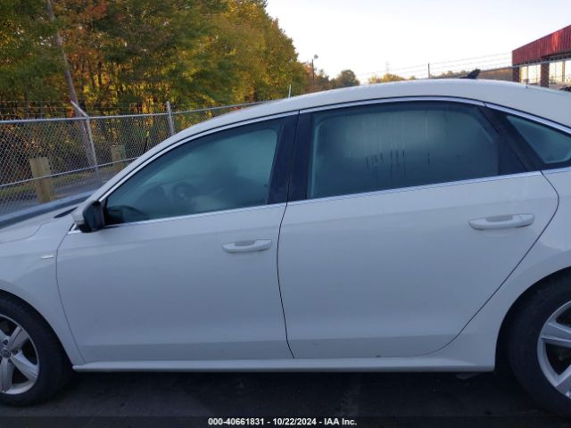 1VWAS7A32EC032872 Volkswagen Passat 1.8t Wolfsburg Edition