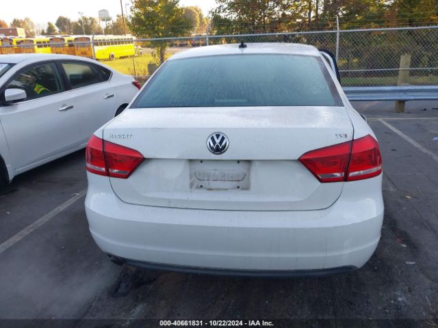 1VWAS7A32EC032872 Volkswagen Passat 1.8t Wolfsburg Edition