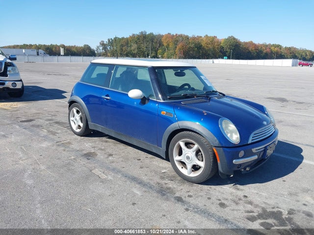 2003 MINI COOPER WMWRC33413TE19749 Photo 0