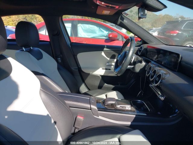 W1K3G4FB0LW046489 Mercedes-Benz A 220 4matic