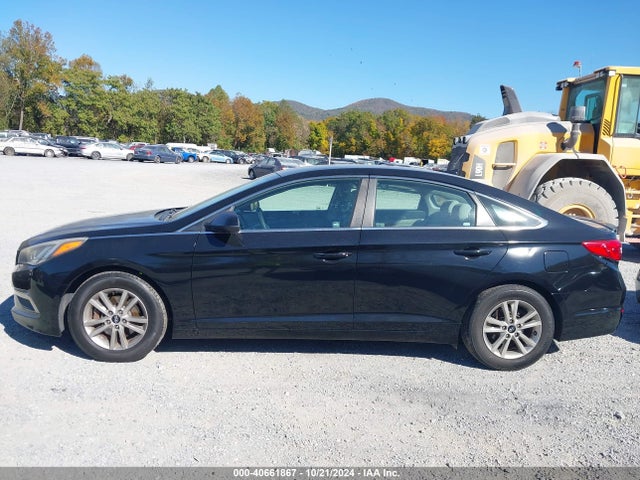 Hyundai SONATA SE 2015 5NPE24AF9FH009155 Image 15