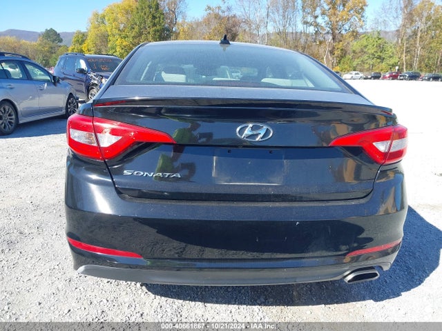 Hyundai SONATA SE 2015 5NPE24AF9FH009155 Image 17