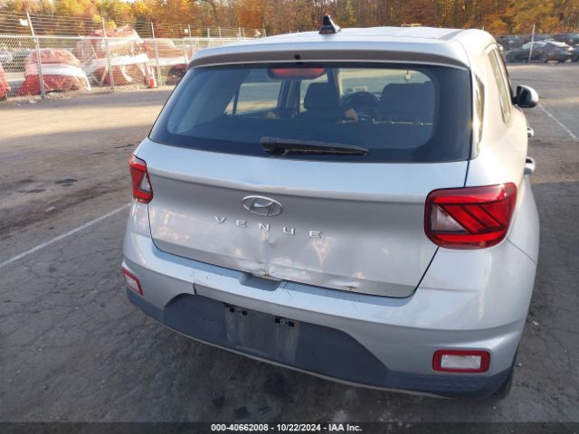 KMHRB8A38LU043096 Hyundai Venue Se