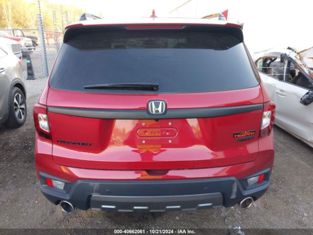 5FNYF8H61NB015883 Honda Passport Awd Trailsport