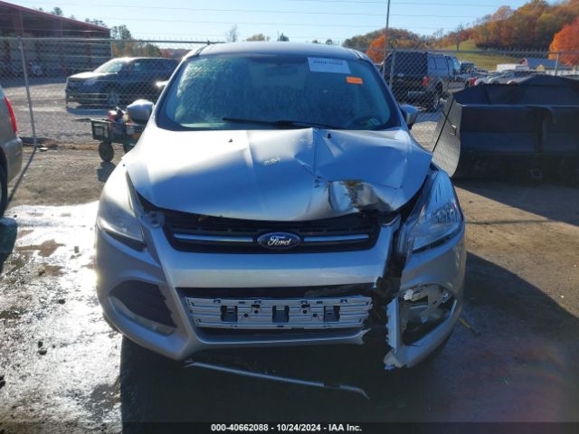 1FMCU9GX1GUA42913 Ford ESCAPE SE
